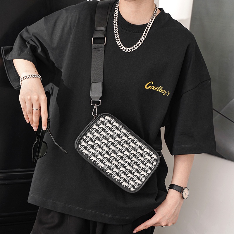 Túi Đeo Chéo Oxford vuông Cấp Nam Nữ thời trang, Màu trắng đen, Vải oxford cao cấp, Form Y Hình, Lớp lót Polyester.