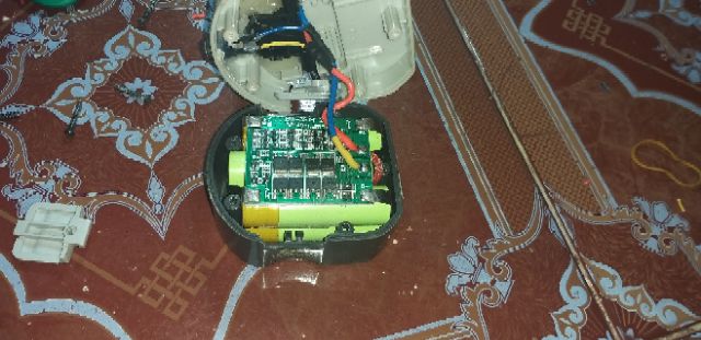 Máy khoan ryobi 12v