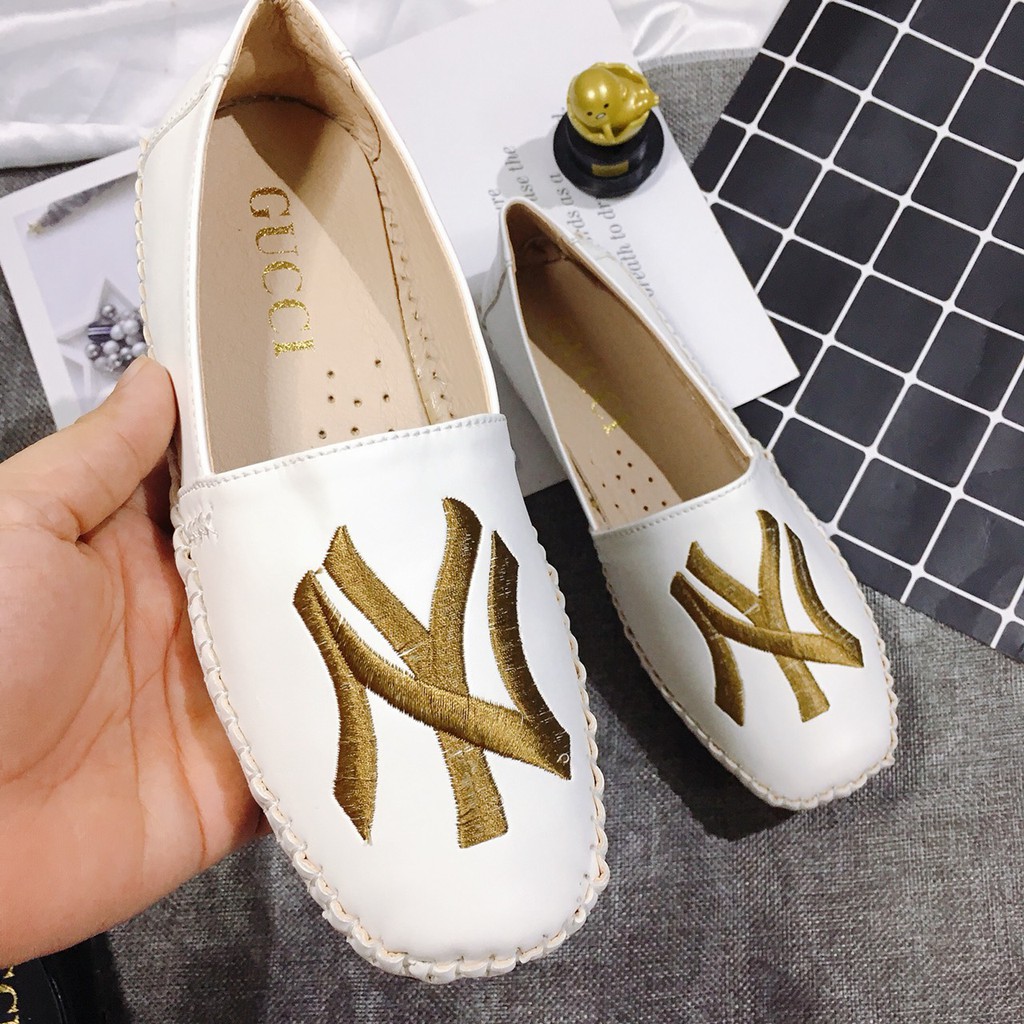 [SIÊU SALE GIÁ SỈ] GIÀY NỮ I GIÀY LƯỜI NỮ DA SIÊU MỀM THÊU CHỮ NY ĐẾ DẺO CỰC XỊN XÒ | BigBuy360 - bigbuy360.vn