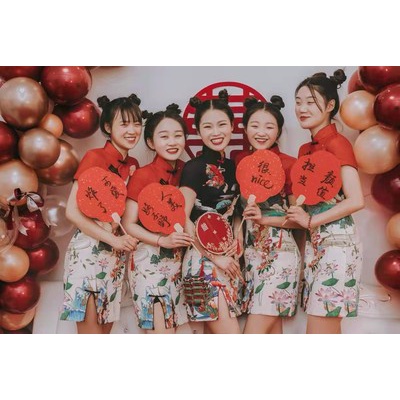 Sườn xám trẻ trung phong cách hồng kong