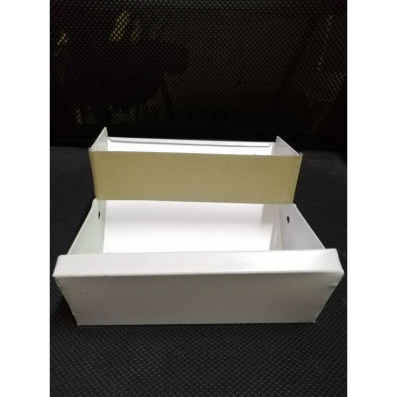 Máng ăn cho Thỏ 15cm 2 tầng bằng tôn