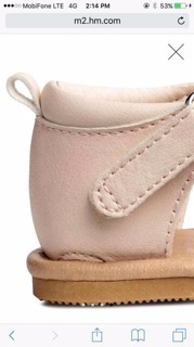 Giày H&M thêu đôi thỏ cho bé gái