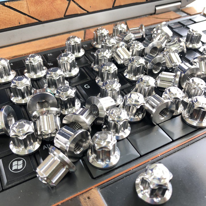 Tán bít đầu INOX  - size 6li - 8li -  - Dành cho nhiều loại xe