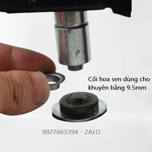 Khuyên đóng bạt quảng cáo