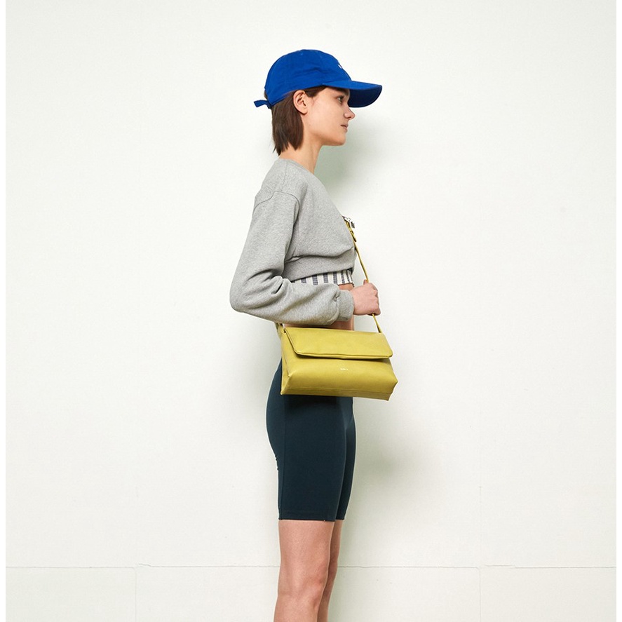 CHÍNH HÃNG TÚI ĐEO CHÉO SAND OIL WENDY REDVELVET