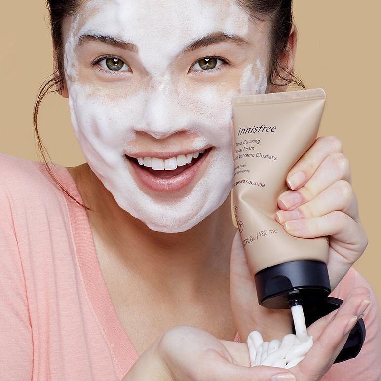 [Mã SKAMSALE8 giảm 10% đơn 200K] Sữa rửa mặt tro núi lửa Jeju volcanic pore cleasing foam 150ml-[Cocoshop]