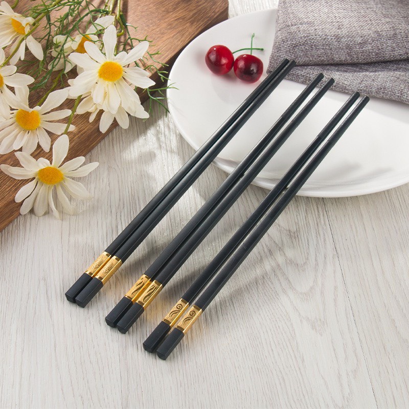 Bộ 10 Đôi Đũa Hợp Kim Mạ Vàng Bền Chắc Chắn SBK152