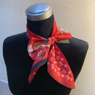 Khăn bản nhỏ LV