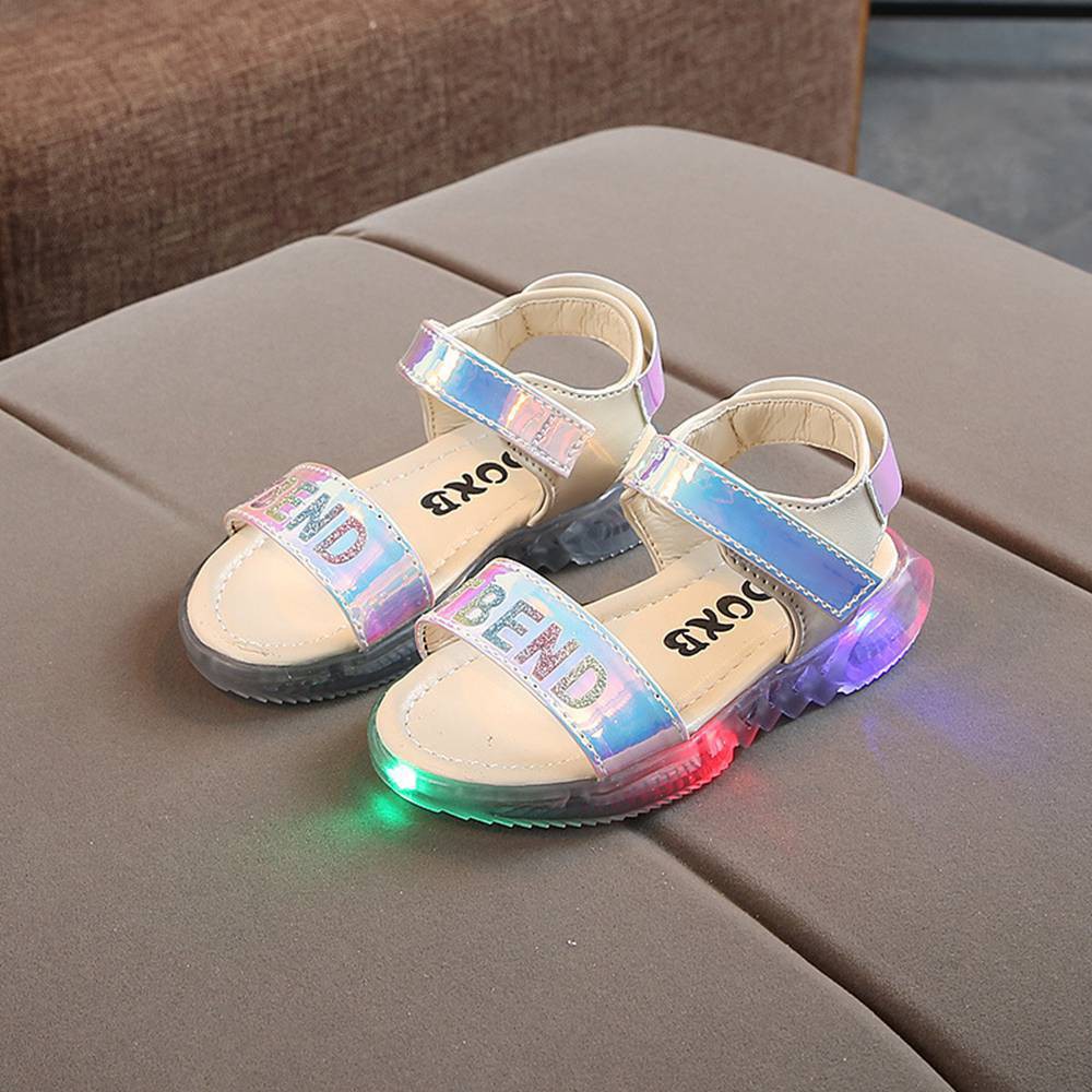 Giày có đèn LED đi biển mùa hè cho bé gái