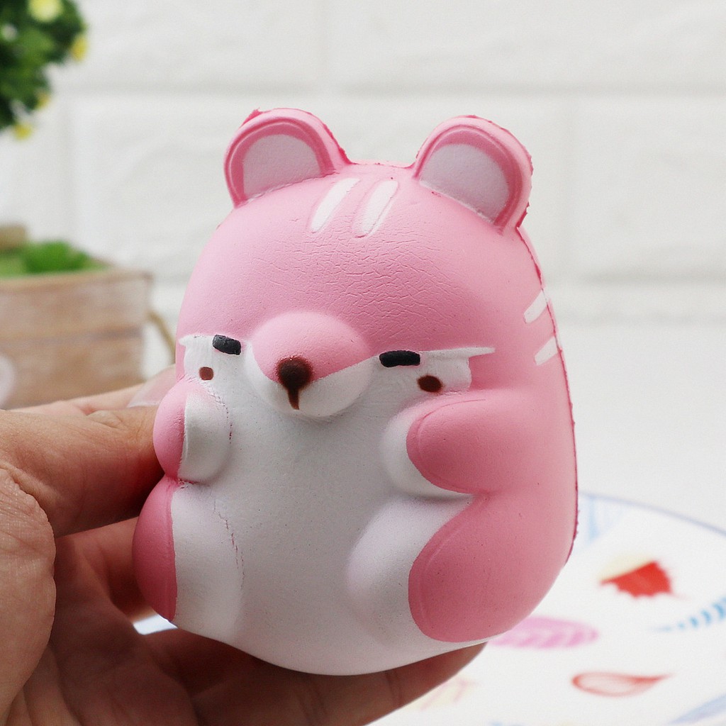 SQUISHY chuột hamster ngồi