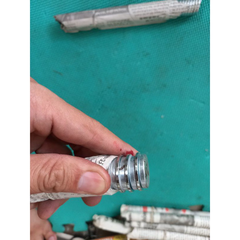 Nam châm Vĩnh cửu , neo trắng cực mạnh đường kính khoảng 2cm Dày 3ly