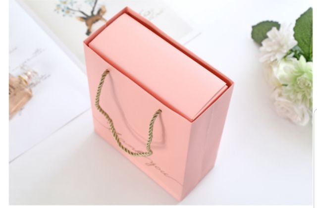 Hộp quà tặng sang trọng kèm túi | BigBuy360 - bigbuy360.vn