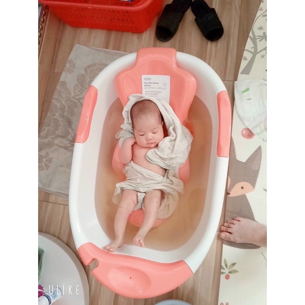 Chậu tắm Noroto inochi cho bé siêu đẹp, thiết kế rộng, có tay nắm chống trượt