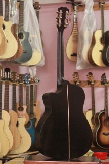 Đàn guitar acoustic giá rẻ