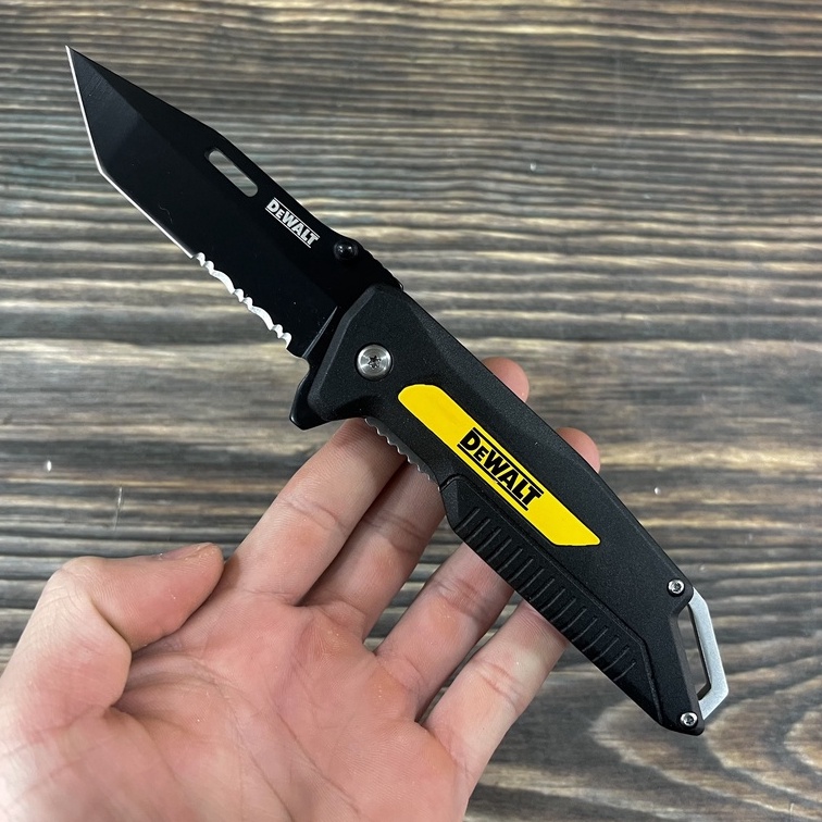 Dao gấp bỏ túi Dewalt DWHT10910 màu đen lưỡi thép