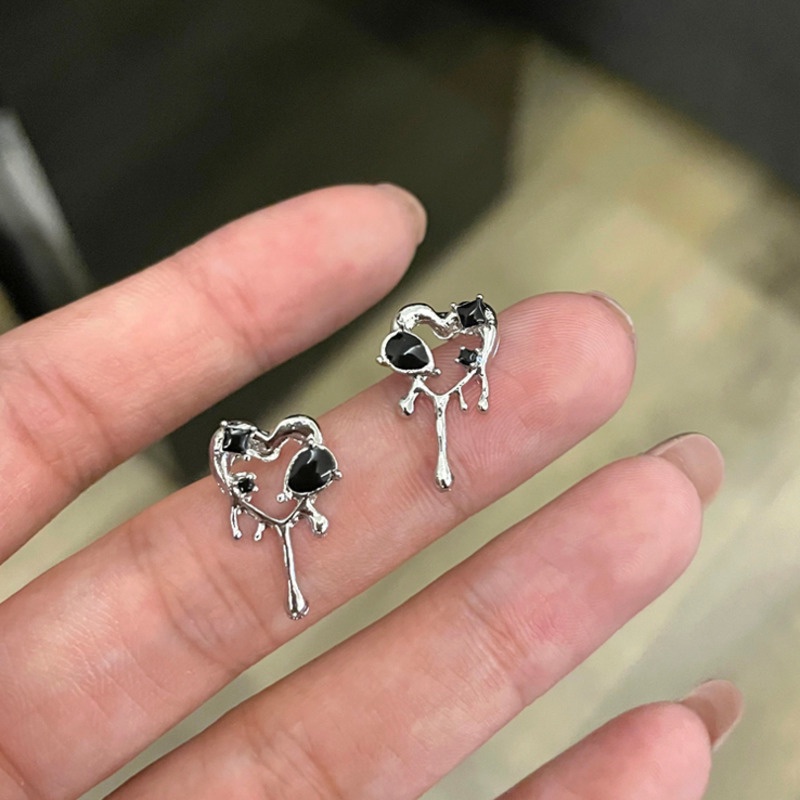 Khuyên Tai Hình Trái Tim Phong Cách Hàn Quốc Thời Trang Cá Tính