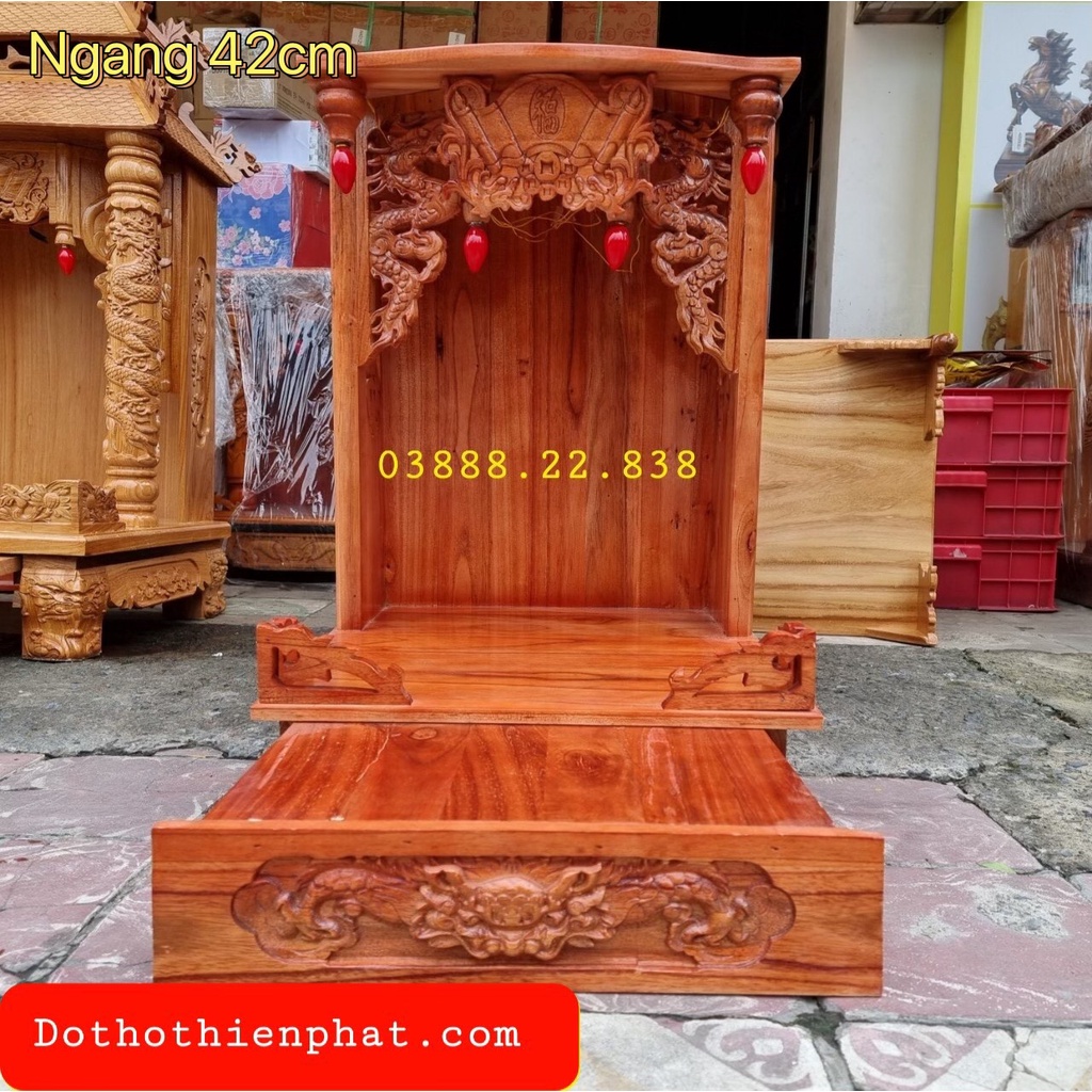 Bàn thờ thần tài ông địa gỗ xoan ngang 42cm màu đỏ mẫu mới