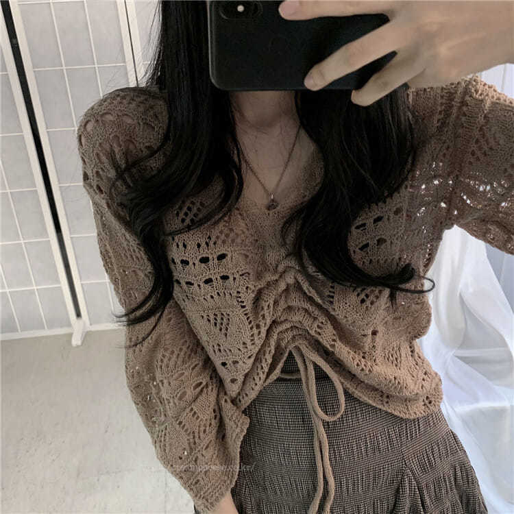 Áo kiểu dáng rộng cổ V dài tay kiểu mỏng cho nữ