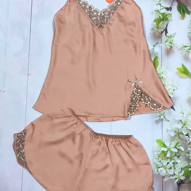Đồ ngủ phi lụa cao cấp