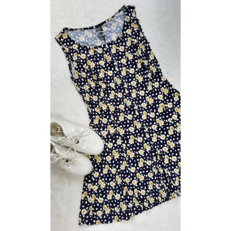 Đầm thun form suông in hình hoa cúc nhí