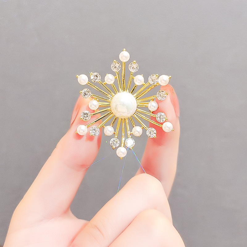 Ghim Cài Áo Hình Hoa Ngọc Trai / Đá Zircon / Lập Trình Thời Trang Hàn Quốc Cho Nữ