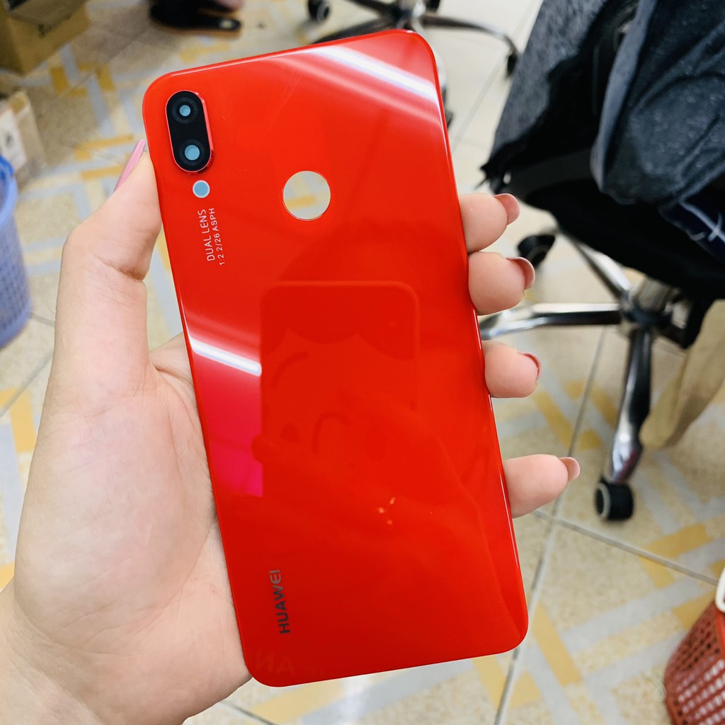 Nắp lưng / kính lưng Huawei Nova 3i zin , bảo hành đổi trả