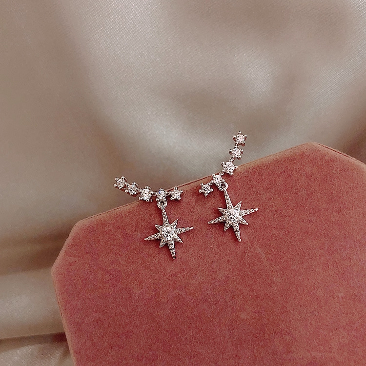 Khuyên Tai Mặt Cười Đính Đá Zircon Sang Trọng