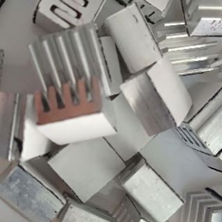 TẢN NHIỆT CHO IC ( 8* 8 *5 MM)  10 MIẾNG