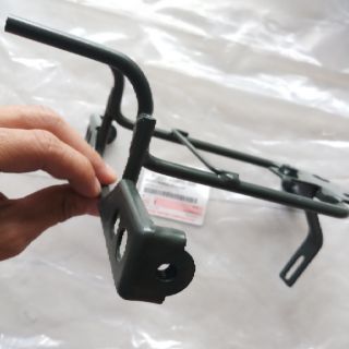Gọng sắt đầu đèn Raider 2006