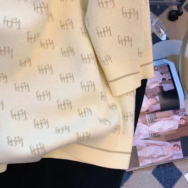 Áo Sweater Dệt Kim Tay Ngắn Dáng Ôm Hương Thơm Nhỏ Màu Vàng Thiết Kế Hình Apple Cho Nữ