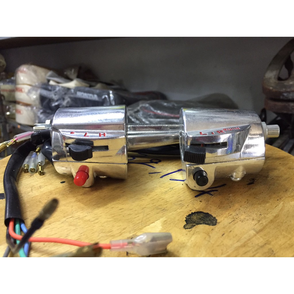 Cặp tai côn + thắng và đèn và xinhan cho xe honda 67 - có nút đề cho anh em độ chế