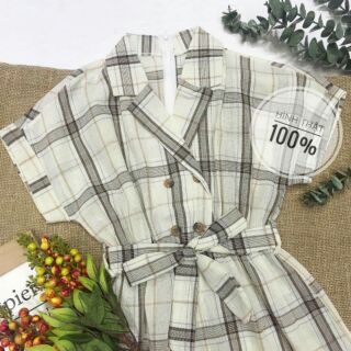 Jumsuit caro cổ vest nút nơ eo