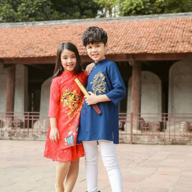 Áo dài cách tân của bé