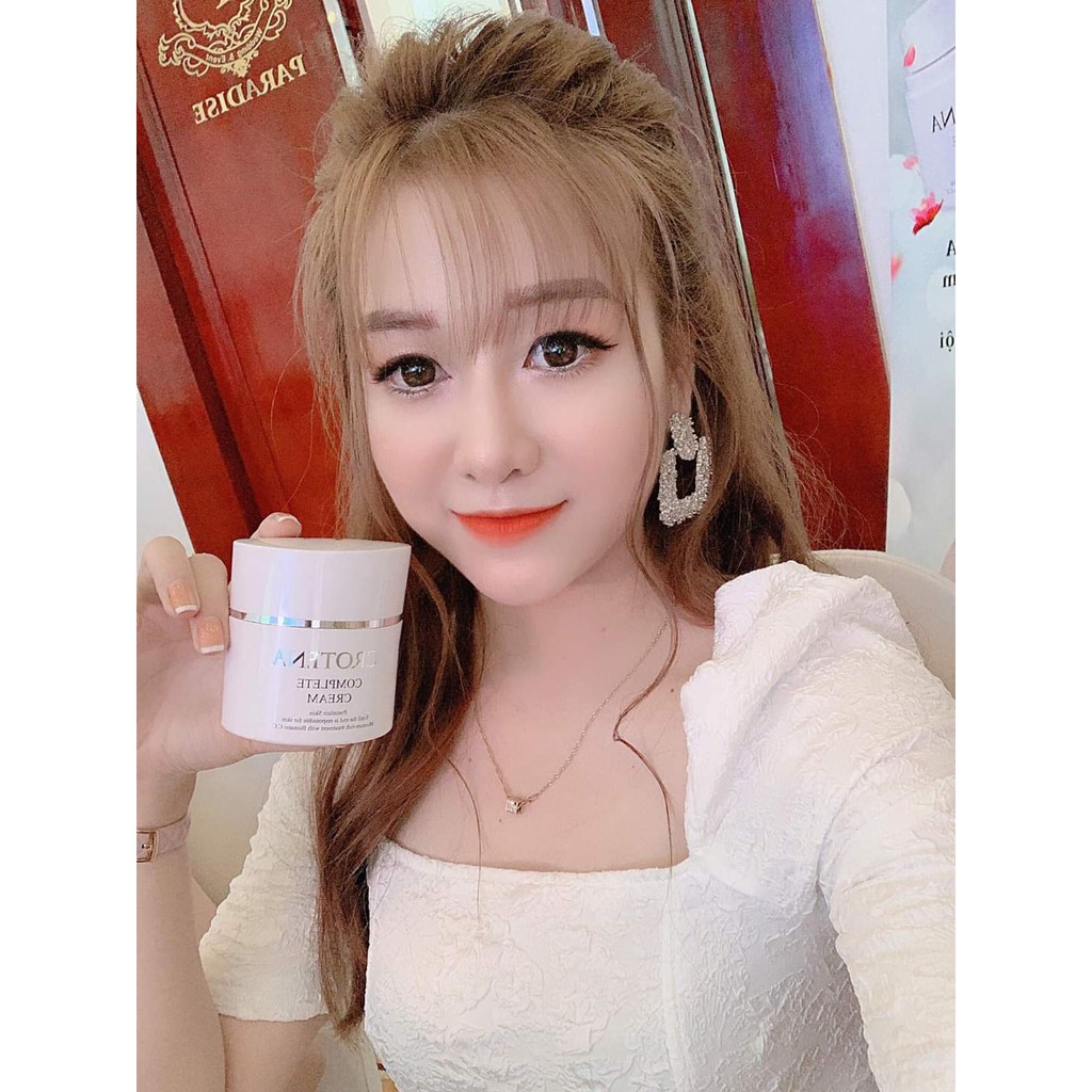 Kem chống nắng dưỡng da che khuyết điểm CC Crotena | BigBuy360 - bigbuy360.vn