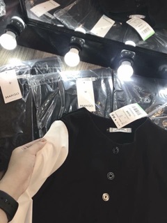 Váy thắt nơ cúc 3 khuy