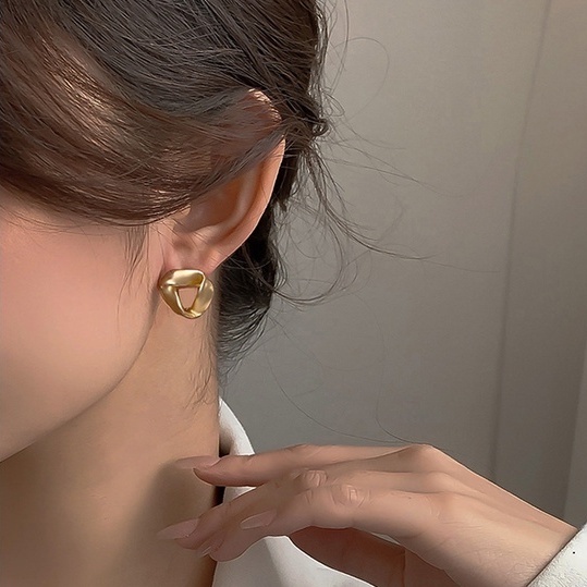 Khuyên tai thiết kế nhiều mẫu tùy chọn đơn giản thời trang cao cấp dành cho nữ
