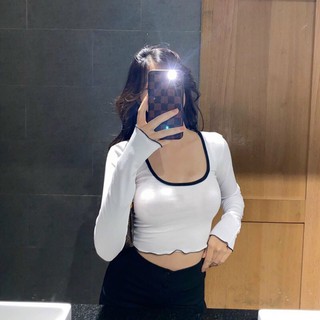 Basic croptop▪áo tay dài viền trắng và đen