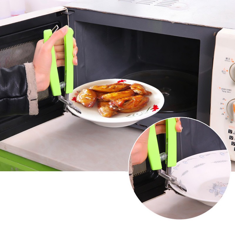 Kiềm kim loại kẹp thức ăn hoặc gắp các vật dụng nóng tiện dụng dùng cho nhà bếp