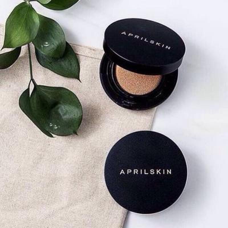 Phấn Nước April Skin Black Magic Snow Cushion Galaxy Edition 15g Chứa Nhiều Thành Phần Tự Nhiên Dưỡng Ẩm Giúp Da Mịn Màn