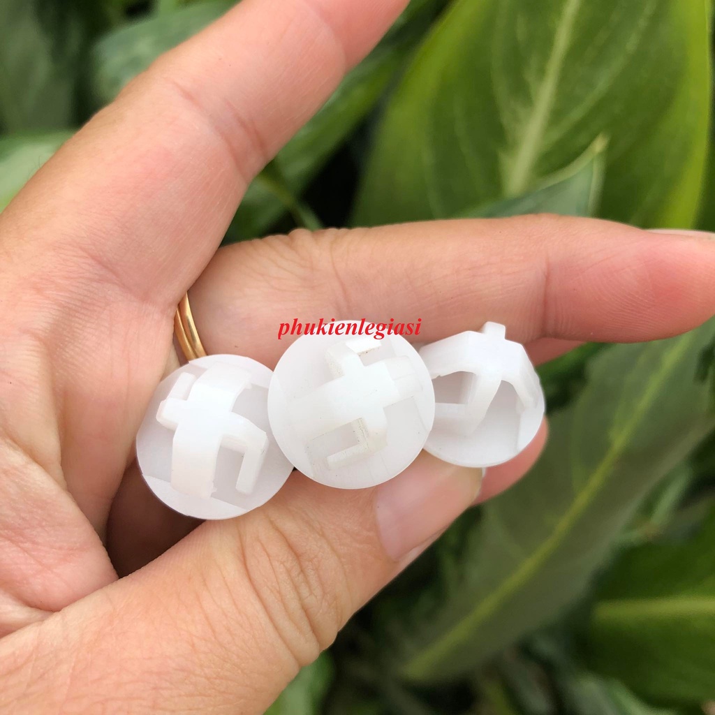 Nút nhựa gài thanh chống capo đa năng sử dụng cho nhiều oto