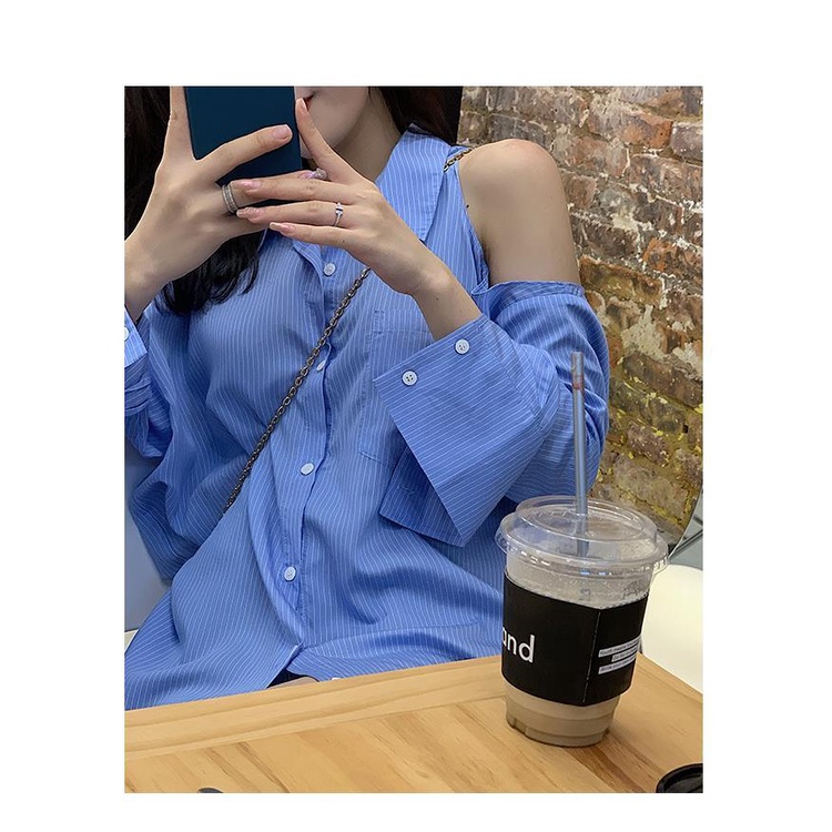 Áo sơ mi dài tay hở vai họa tiết kẻ sọc phong cách mùa hè trẻ trung dành cho nữ