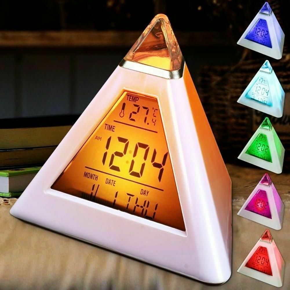 Đồng hồ báo thức hình tam giác có đèn LED hiển thị nhiệt độ và lịch tiện lợi