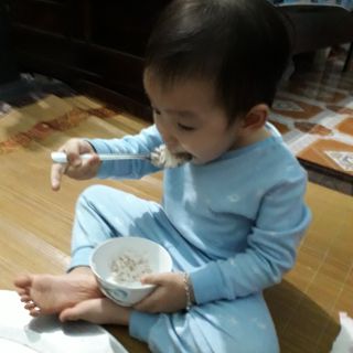 Bộ quần áo trẻ em nous cài vai