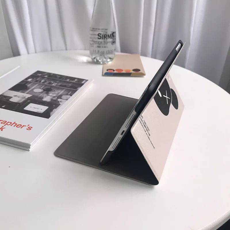 Bao da máy tính bảng in hình kaws cho Ipad Air1 / 2 9.7 Mini1 / 2 / 3 / 4 / 5 2017 /