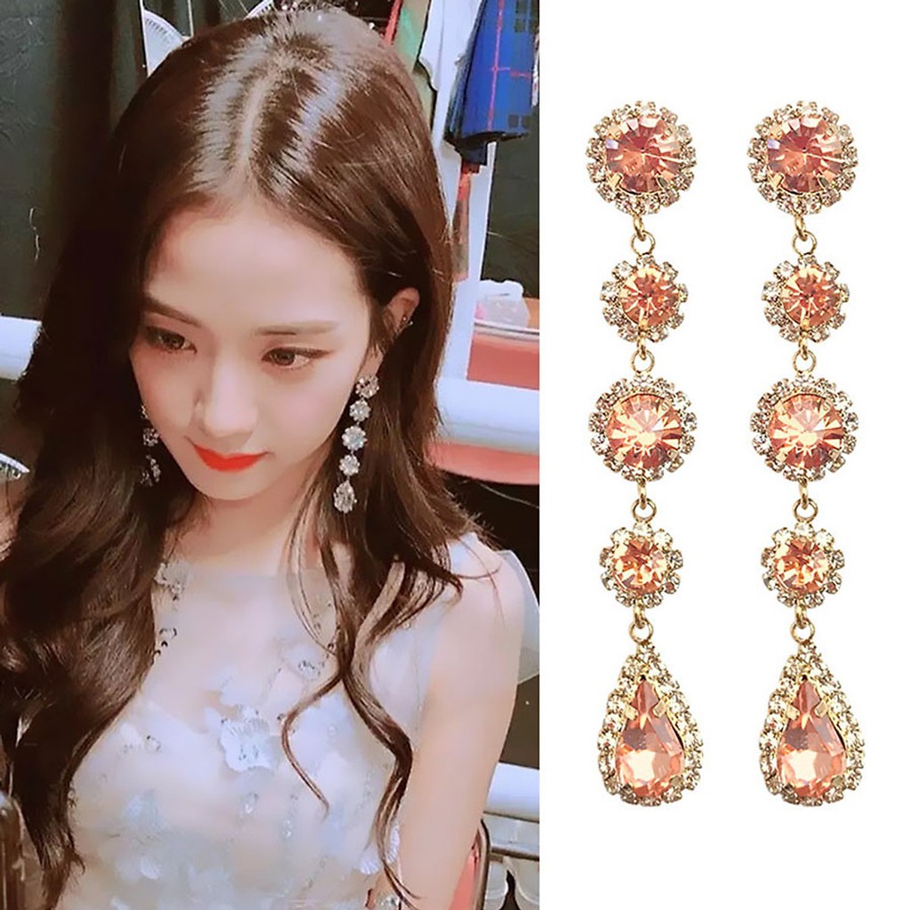 Bông tai Jisoo Blackpink lấp lánh