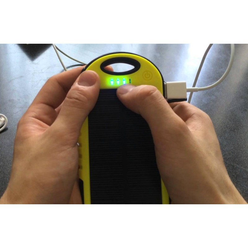 Sạc Dự Phòng năng lượng mặt trời chống nước 20000 mah tích hợp đèn pin chính hãng PF56  Wchính hãng