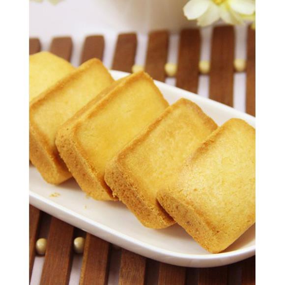 (4 vị) Bánh Royal Family Cake hộp 184gr (8 bánh)