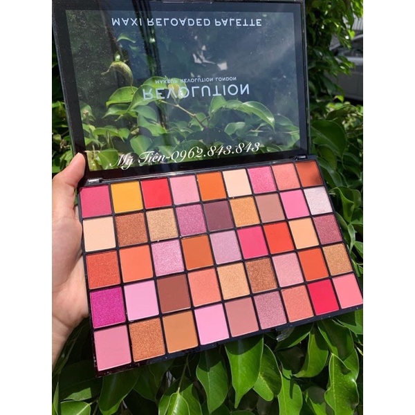 Bảng mắt Revolution Maxi