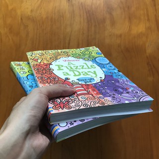 Đồ chơi - A Puzzle A Day + A Drawing A Day
