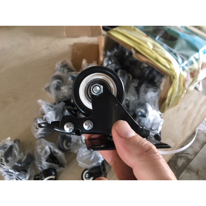 Bánh xe pvc 5f cứng cáp chịu tải tốt, chuyên dùng ráp thùng loa, loa kéo, ráp tủ